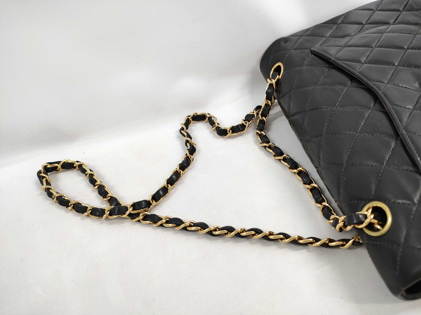 CHANEL Matelasse 25 Chain Shoulder Bag