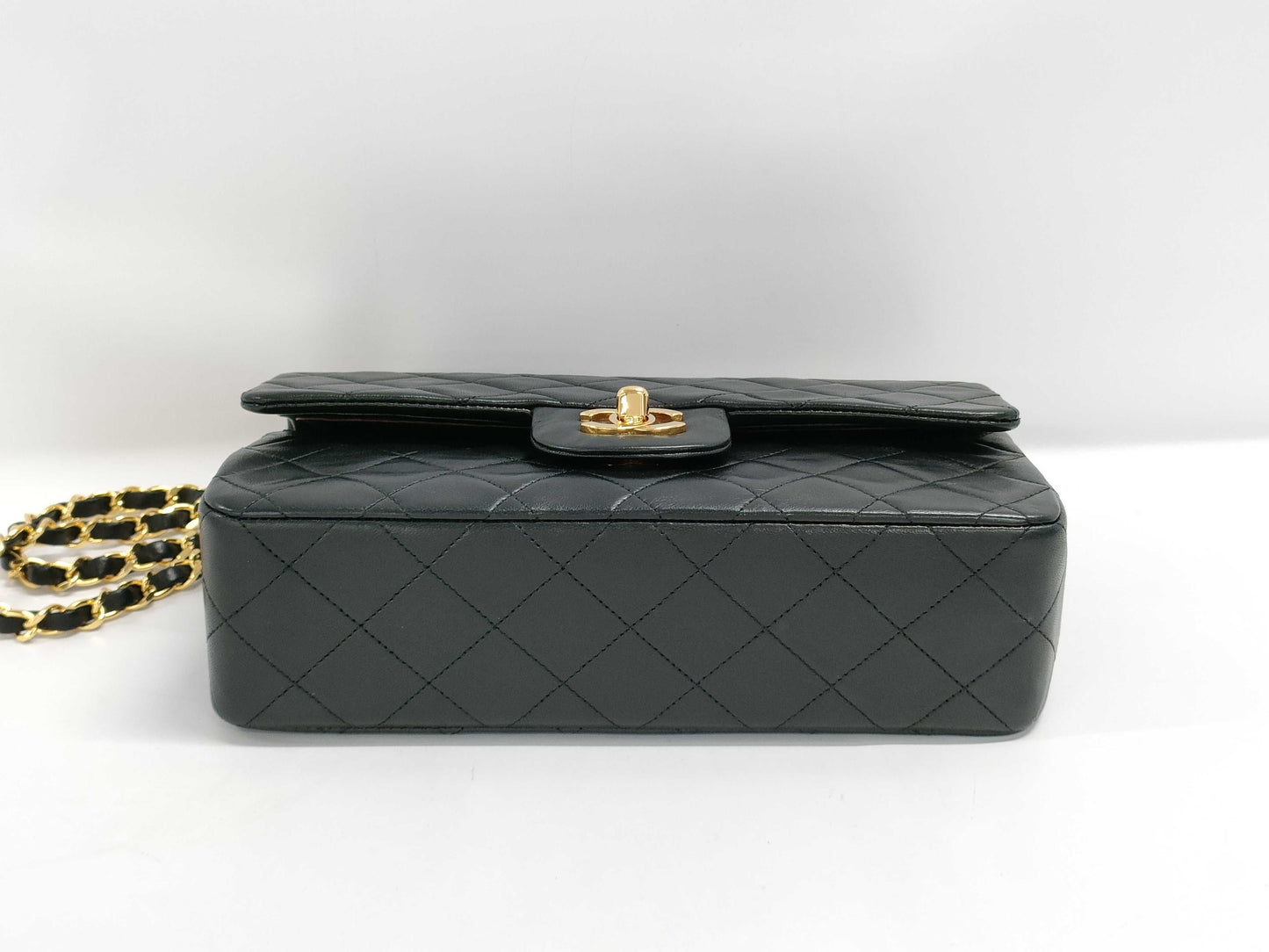 CHANEL Matelasse 23 Chain Shoulder Bag