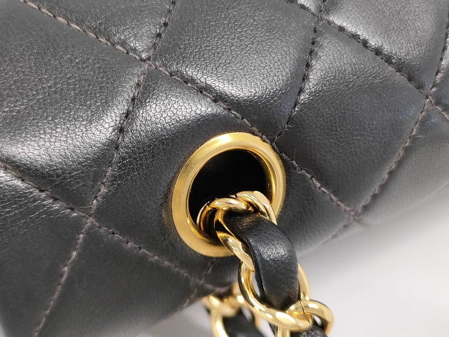 CHANEL Matelasse 25 Chain Shoulder Bag