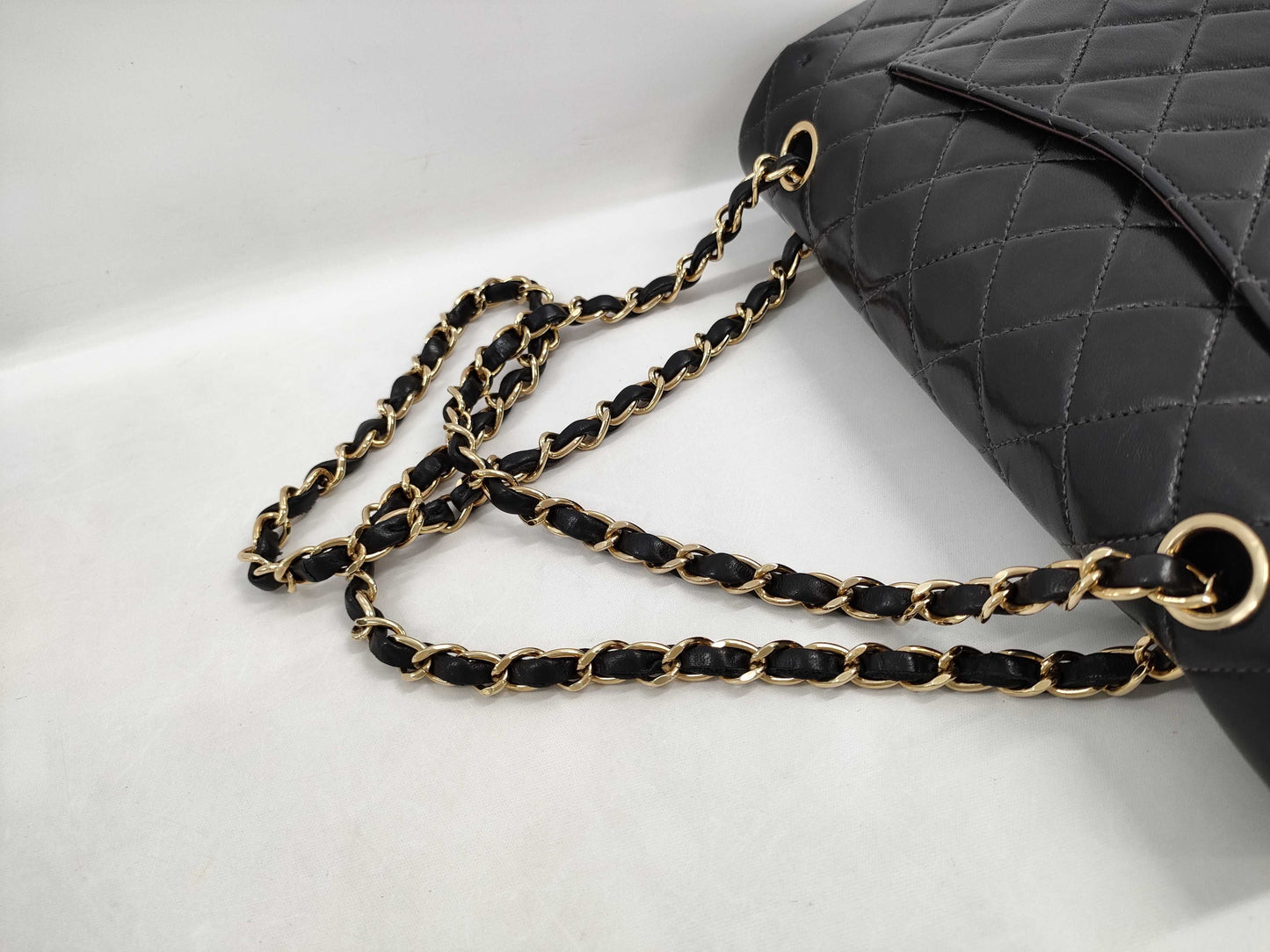CHANEL Matelasse 25 Chain Shoulder Bag