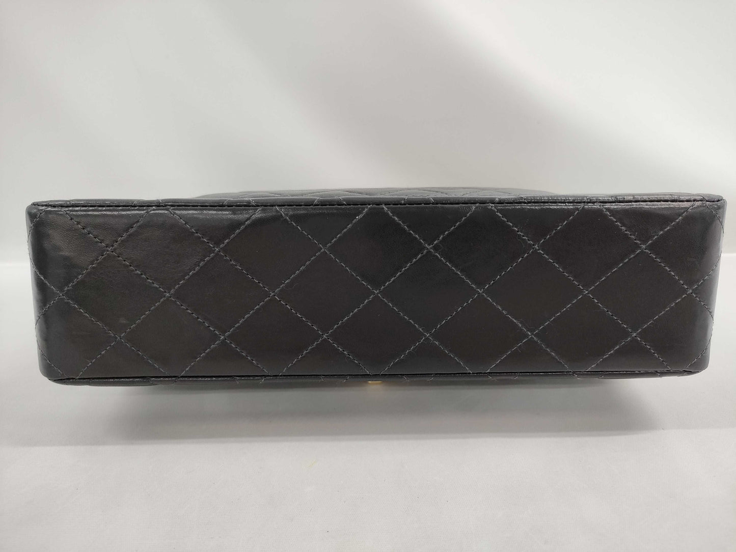 CHANEL Matelasse 25 Chain Shoulder Bag