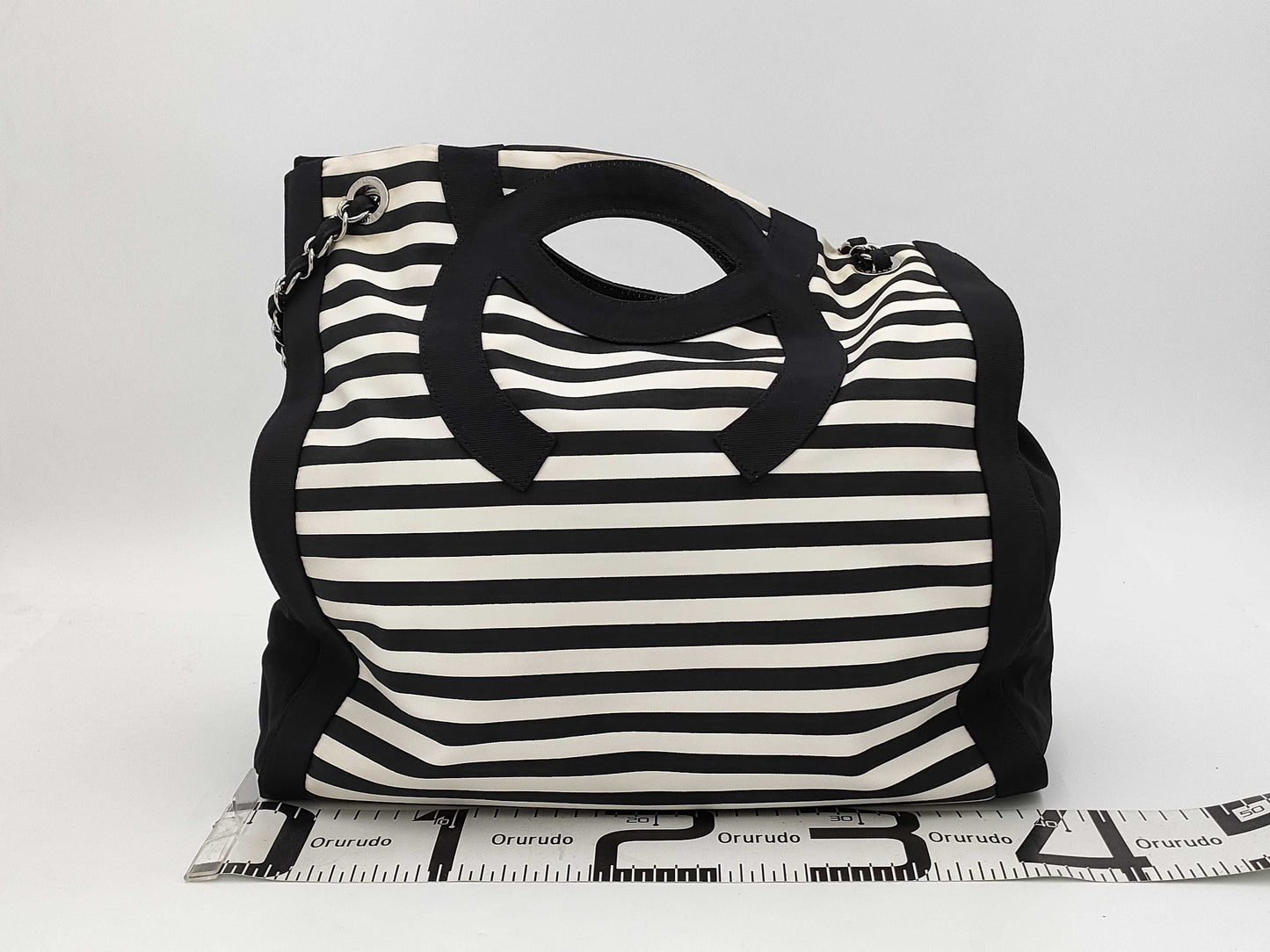 CHANEL Coco Mark Border Pattern Black Cruise Line A47944 Chain Shoulder Bag