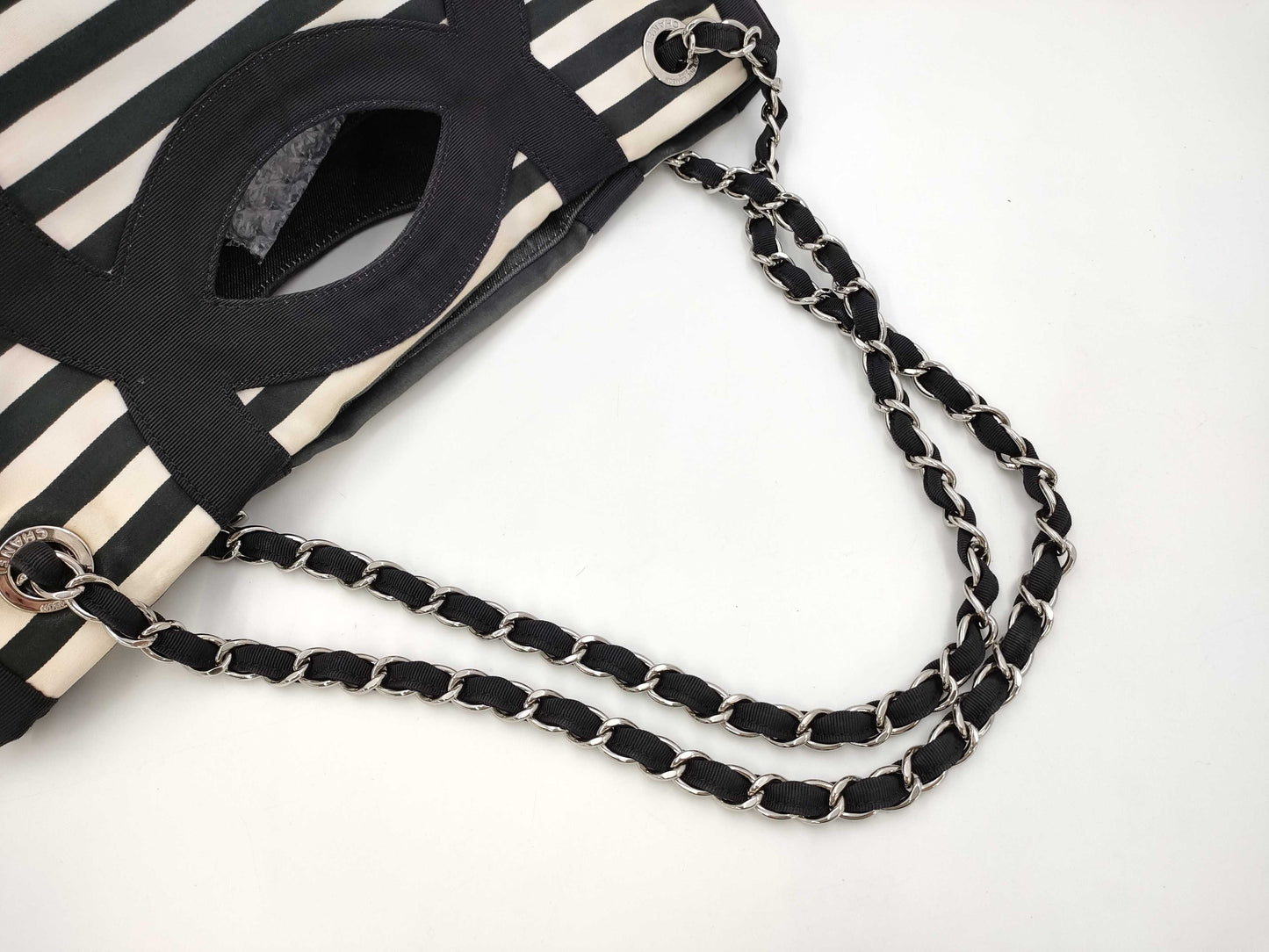 CHANEL Coco Mark Border Pattern Black Cruise Line A47944 Chain Shoulder Bag