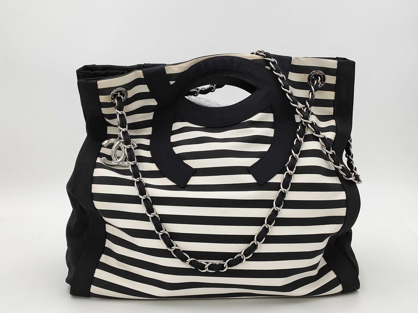 CHANEL Coco Mark Border Pattern Black Cruise Line A47944 Chain Shoulder Bag