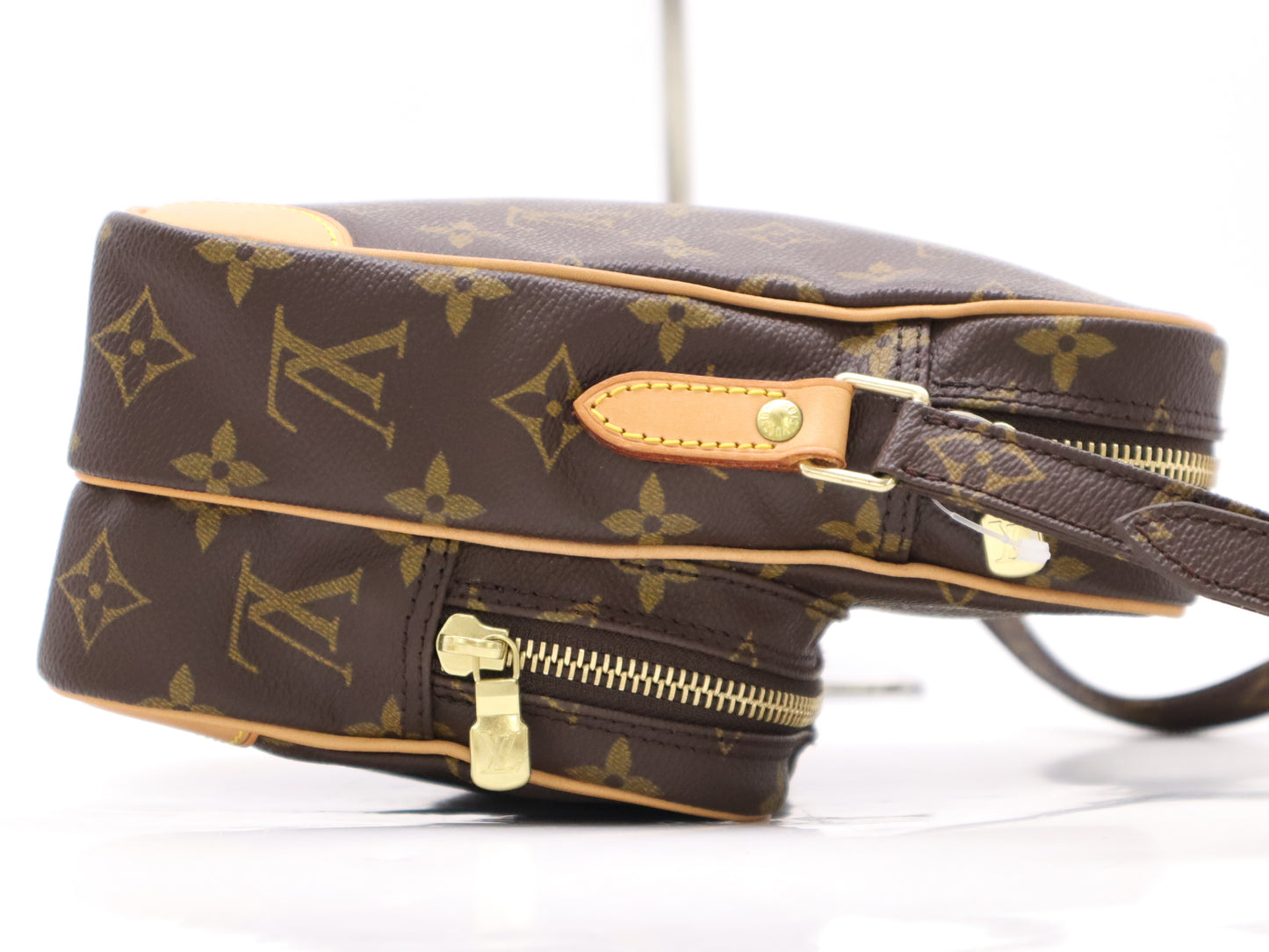 LOUIS VUITTON M45236 Monogram Amazon Shoulder Bag with Dust Bag