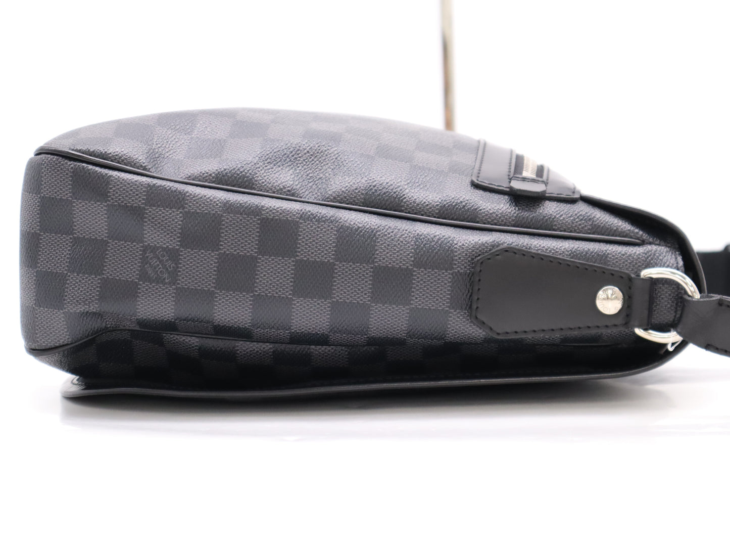 LOUIS VUITTON N51213 Damier Graphite Renzo Shoulder Bag
