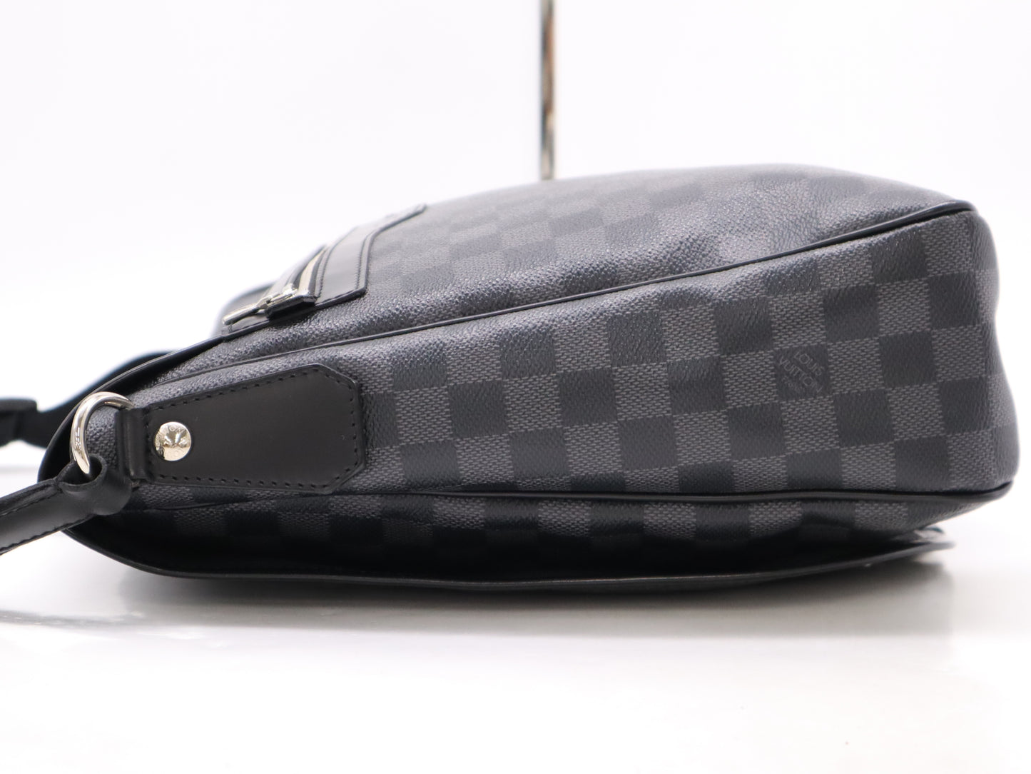 LOUIS VUITTON N51213 Damier Graphite Renzo Shoulder Bag