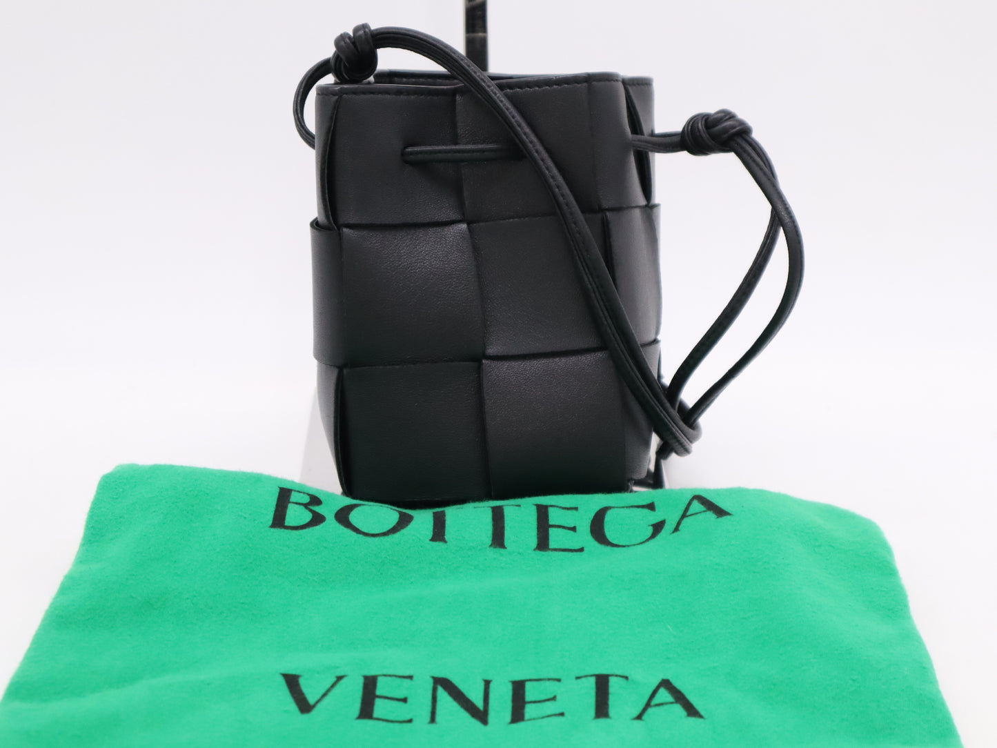 BOTTEGA VENETA Intrecciato Large Cassette Mini Black Shoulder Bag with Dust Bag