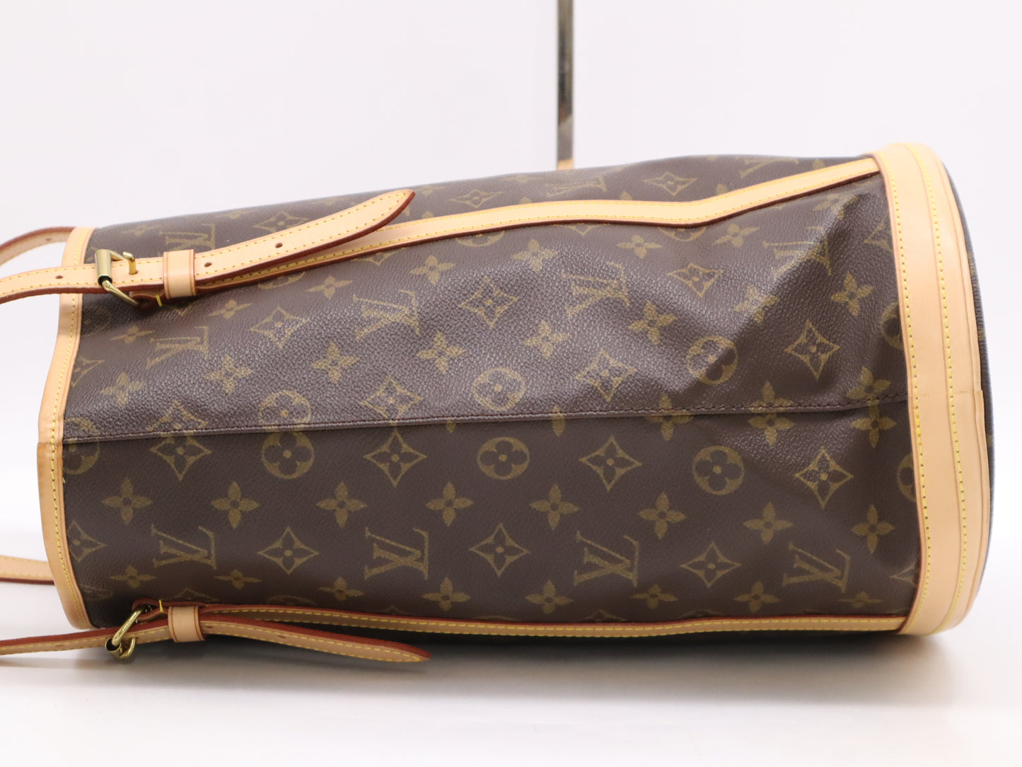 LOUIS VUITTON M42236 Monogram Bucket GM Tote Bag with Pouch