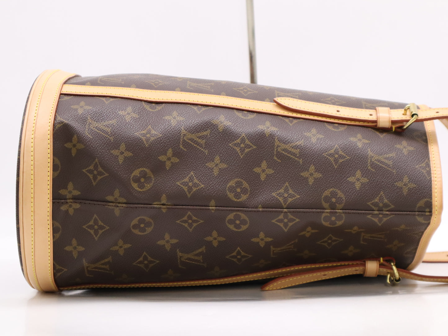 LOUIS VUITTON M42236 Monogram Bucket GM Tote Bag with Pouch