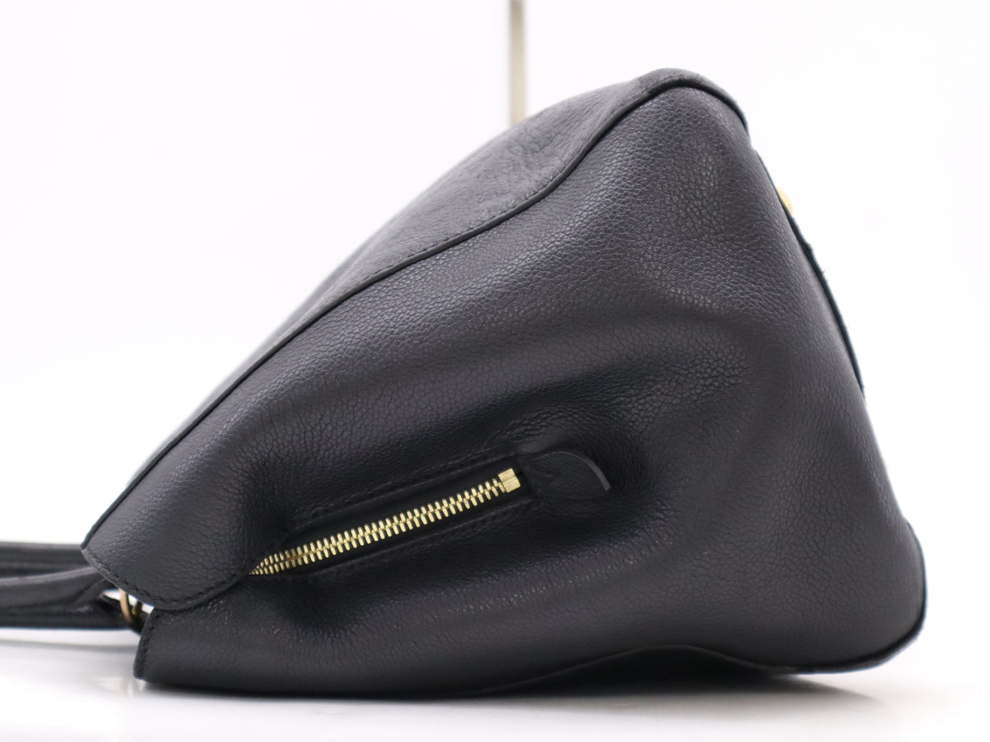 LOUIS VUITTON M41048 Empreinte Montaigne MM Noir Handbag