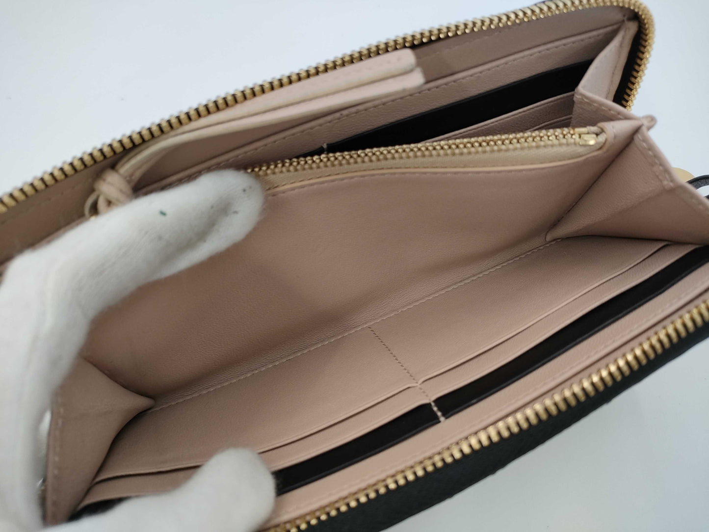 Chloe CH21WP706F57001 Leather Alphabet Long Zip Wallet in Black, with Box and Dust Bag
