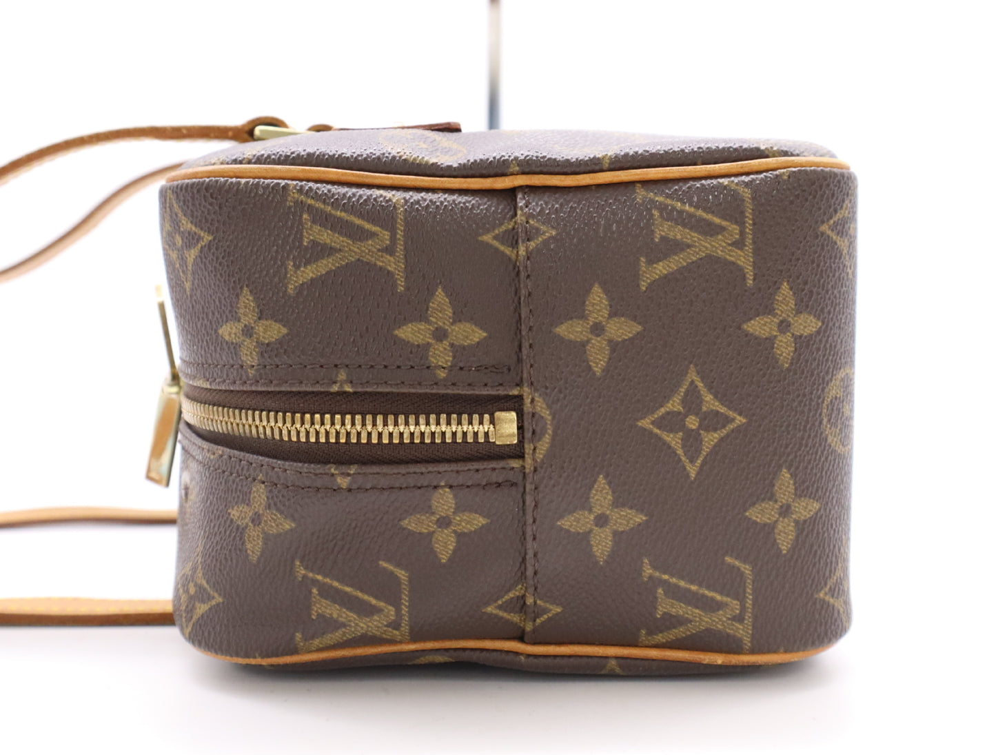 LOUIS VUITTON M51182 Monogram Cite MM Handbag