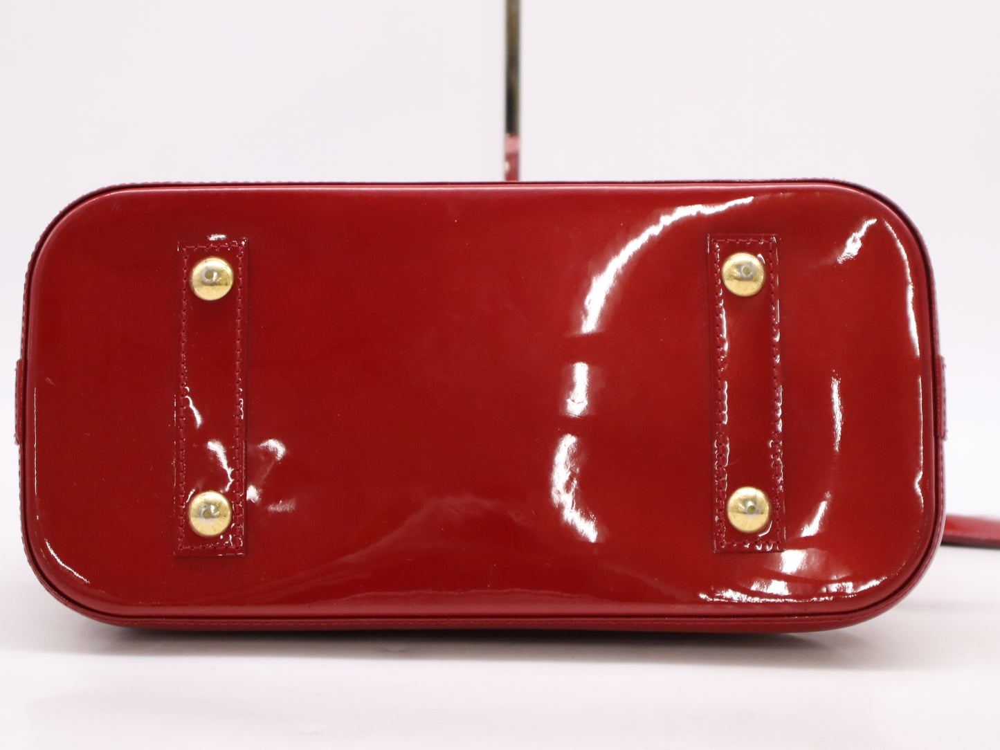 LOUIS VUITTON M91770 Vernis Alma PM Rose Indien Handbag with Cadena, 2 Keys, and Cloche