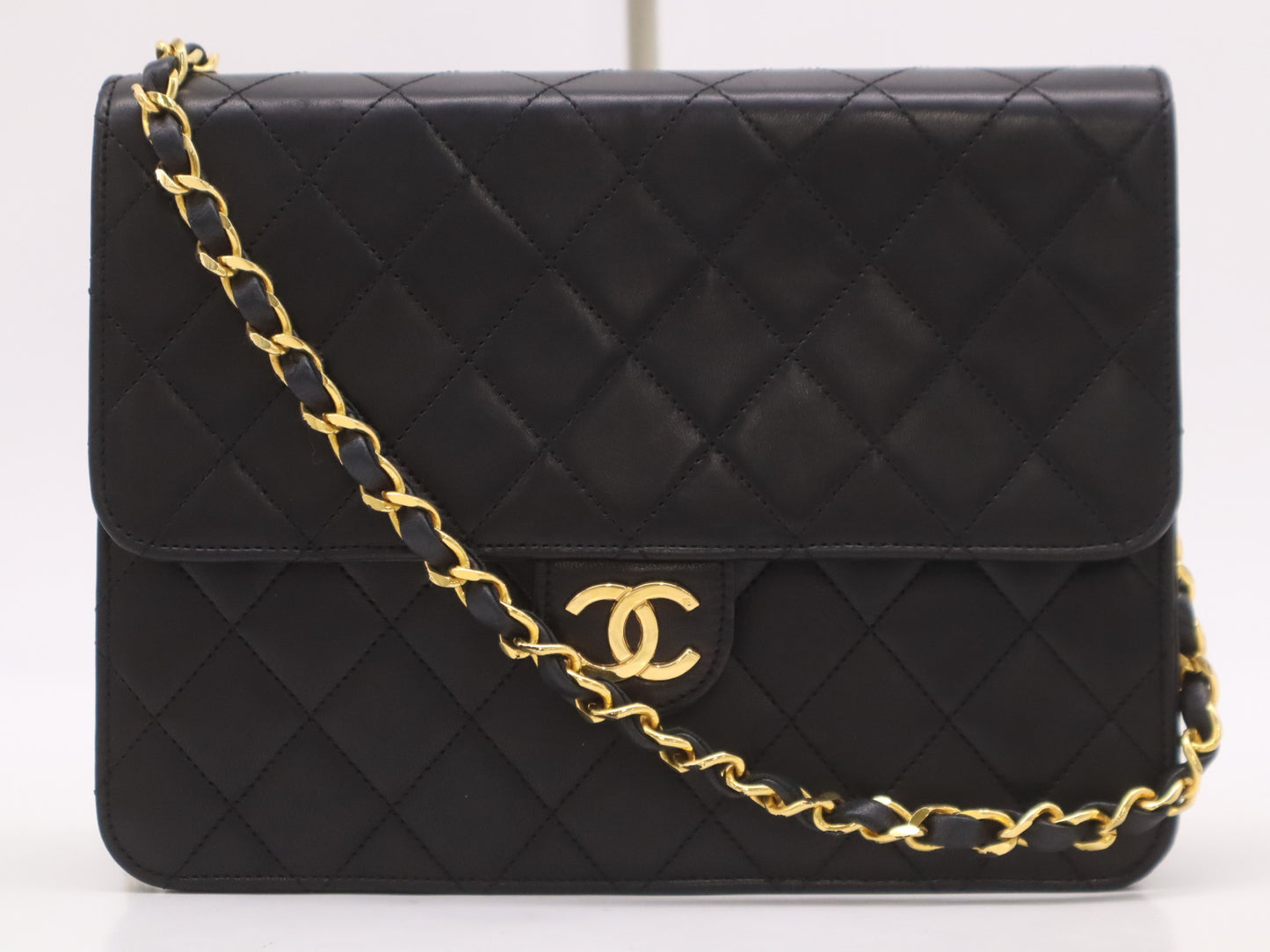 CHANEL Matelasse 22 Lambskin Shoulder Bag with Small Flap, Small Chain, Push Lock, Gold Hardware, Black, with Seal Remnants