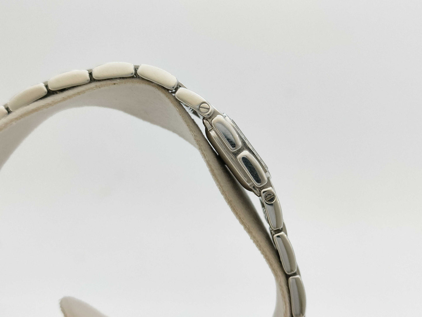 Cartier Panthère Mini Ribbon WG3002T8 2422 43903CD Quartz White Dial 18K Gold Women's Watch