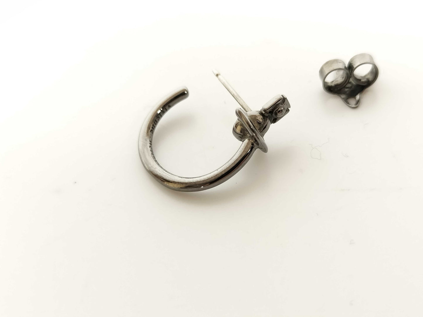 Vivienne Westwood Vivienne Westwood Orb Earrings