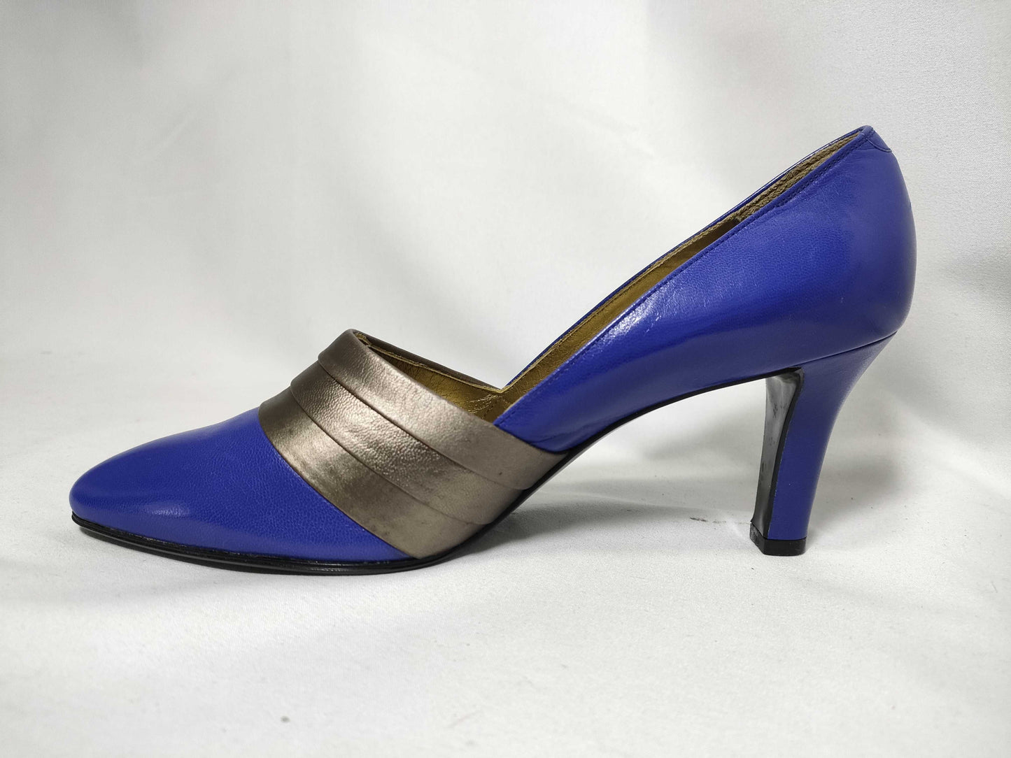 Yves Saint Laurent 3-piece pump set