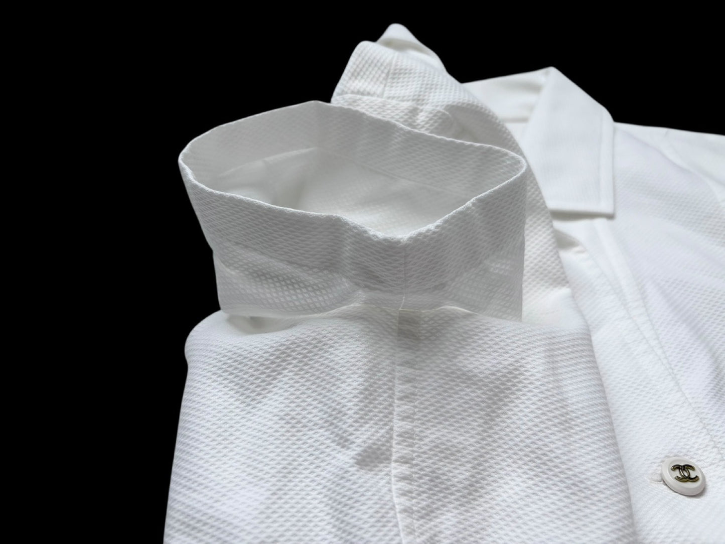 CHANEL 1995 Cropped Jacket White Top with Coco Button