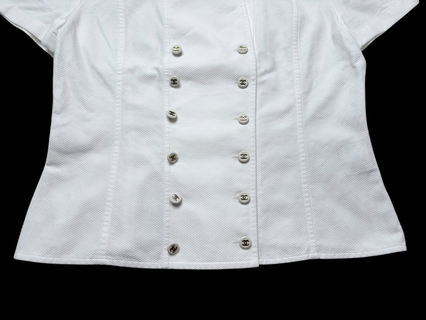 CHANEL 1995 Cropped Jacket White Top with Coco Button