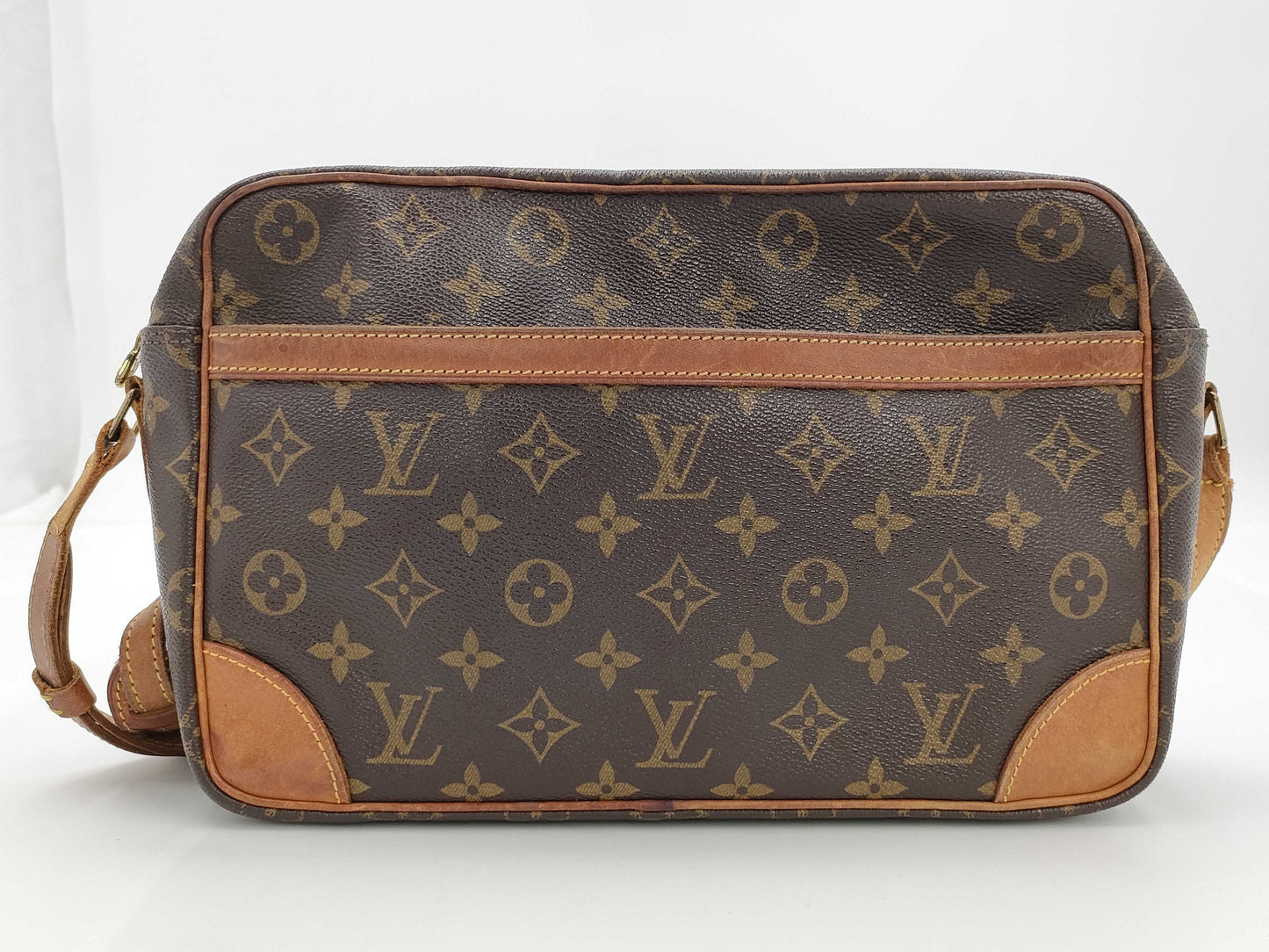 LOUIS VUITTON LOUIS VUITTON Monogram Trocadero Shoulder Bag