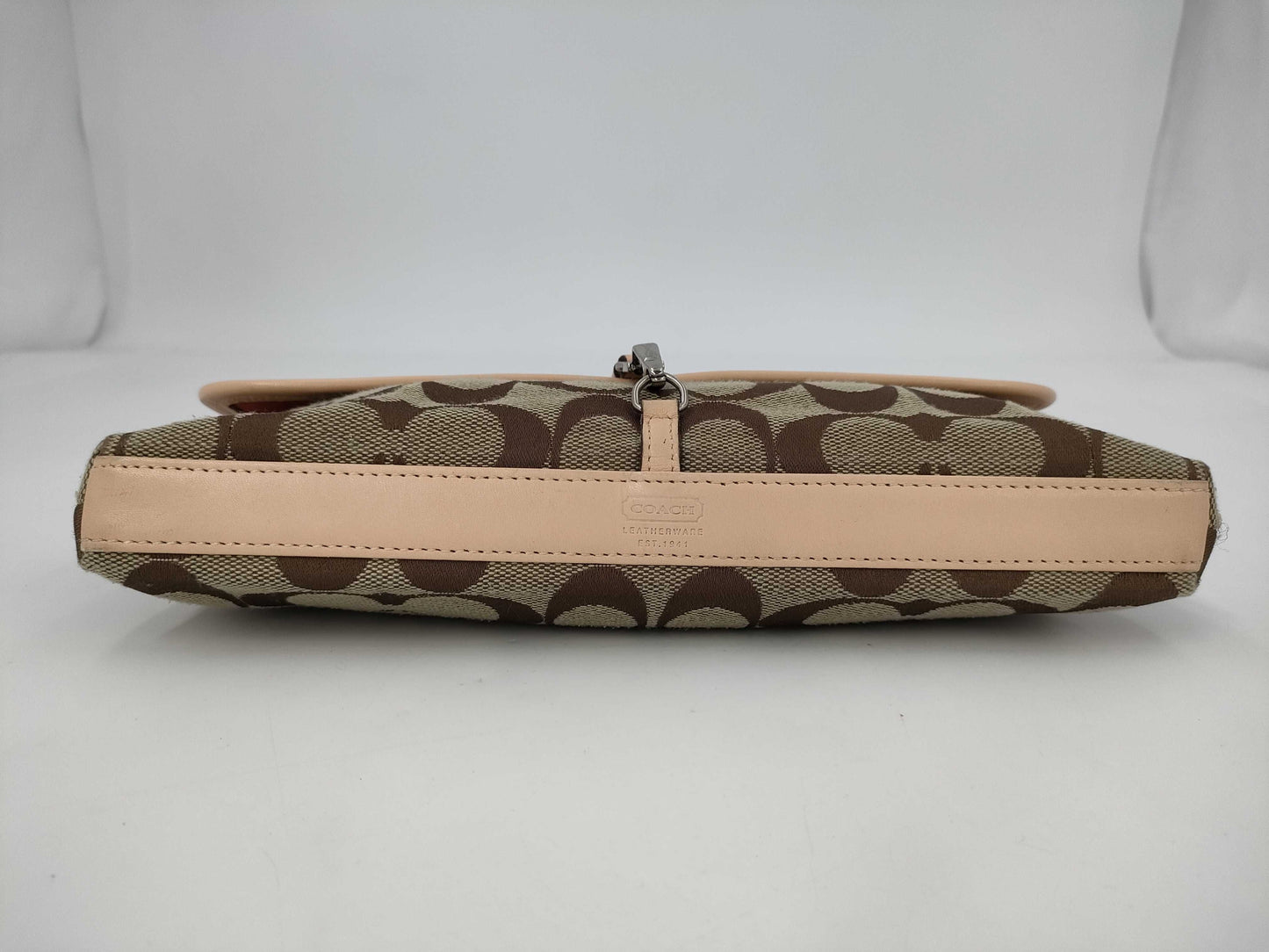 COACH Signature Shoulder Bag/Handbag