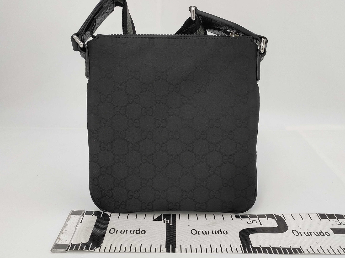 GUCCI Gg Canvas Shoulder Bag Black Shoulder Bag