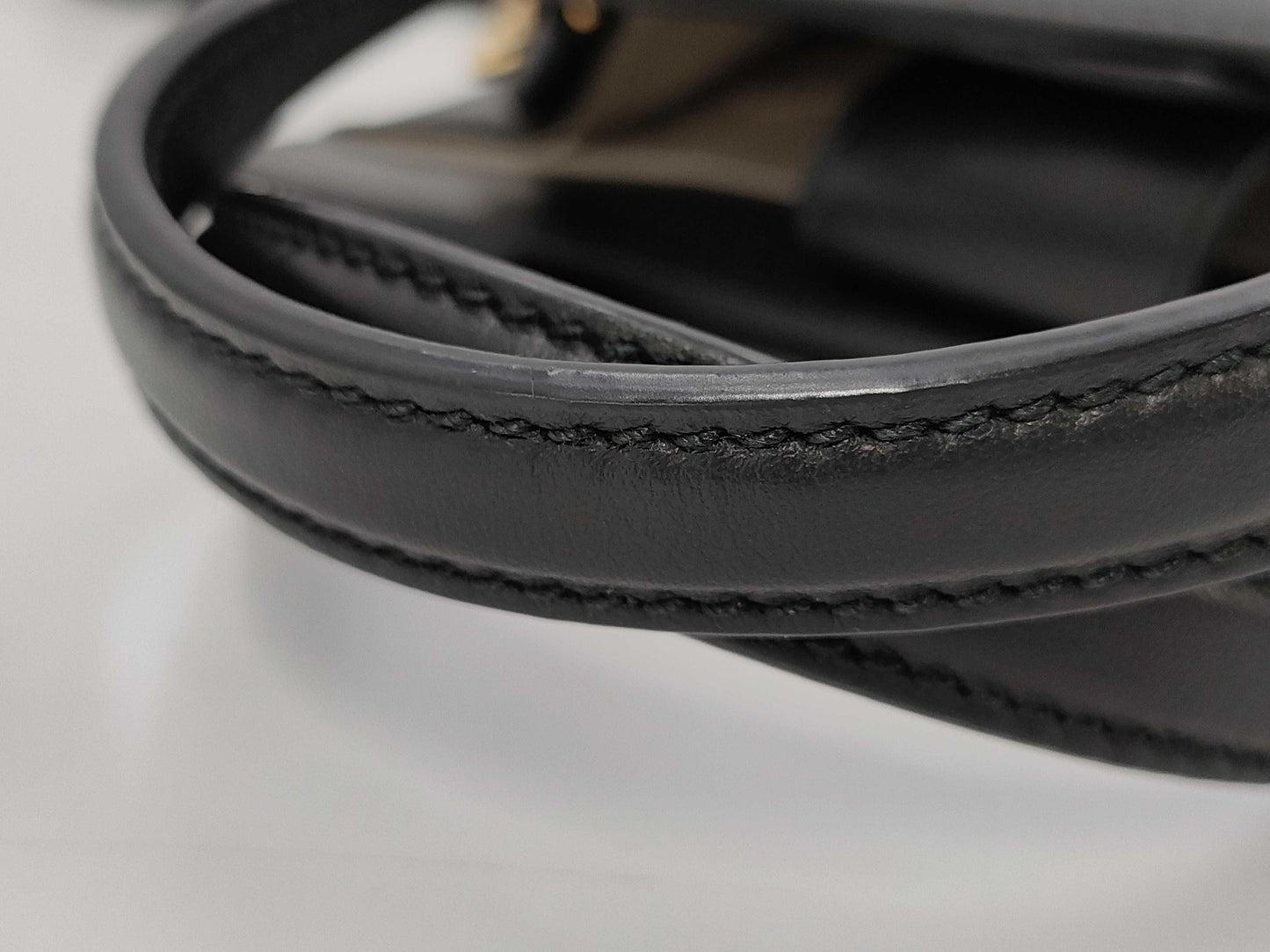 GUCCI GG Marmont Leather Handbag in Black