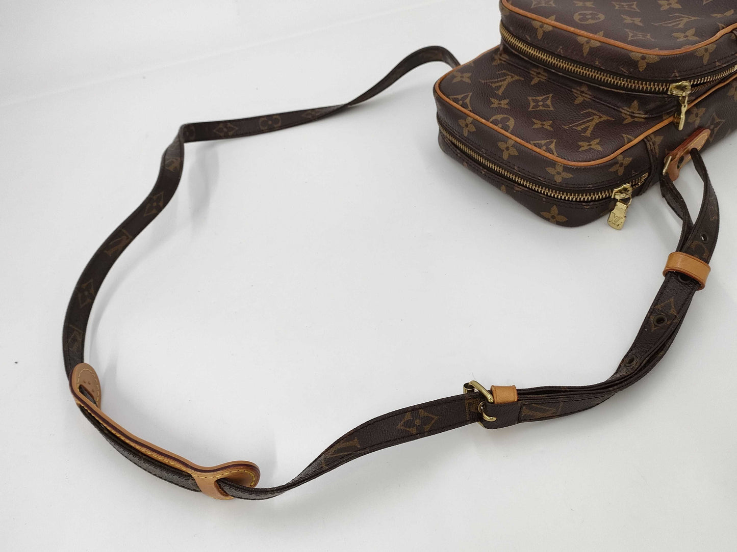 LOUIS VUITTON LOUIS VUITTON Vuitton Monogram Amazon Shoulder Bag