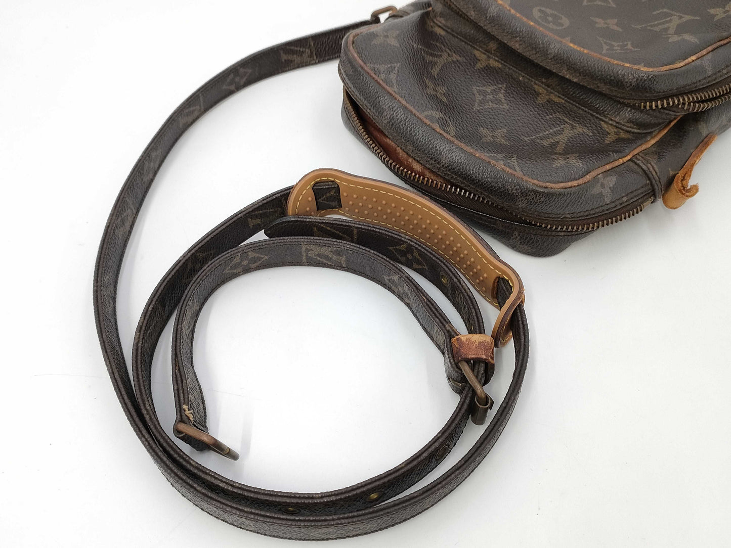 LOUIS VUITTON Monogram Amazon M45236 864TH Shoulder Bag