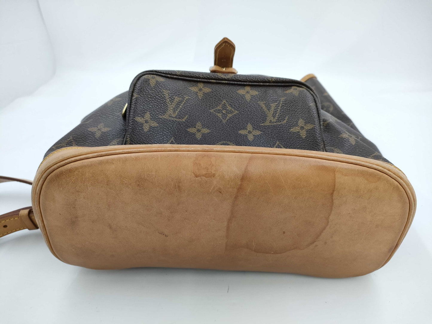 LOUIS VUITTON Monogram Montsouris Backpack