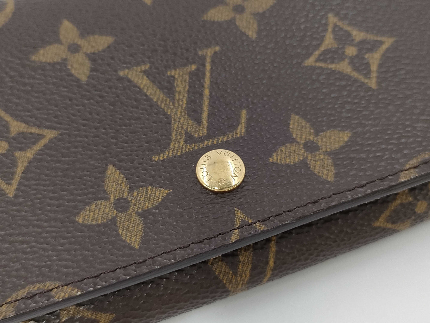 LOUIS VUITTON Monogram Bifold Wallet