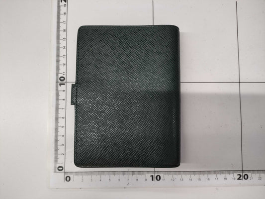 LOUIS VUITTON Taiga Agenda Planner Cover