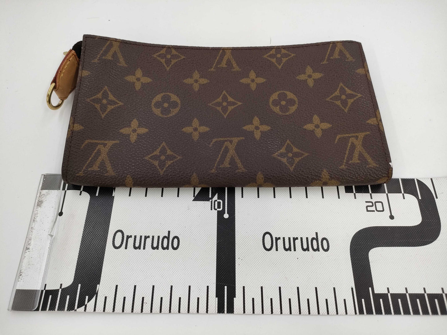 LOUIS VUITTON Monogram Bucket GM Pouch