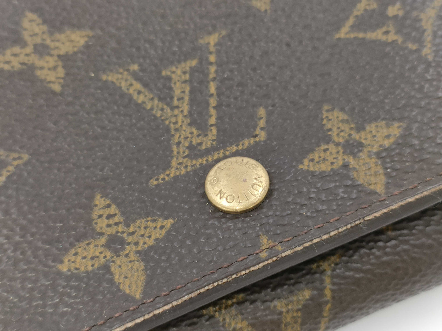 LOUIS VUITTON Monogram Bifold Wallet