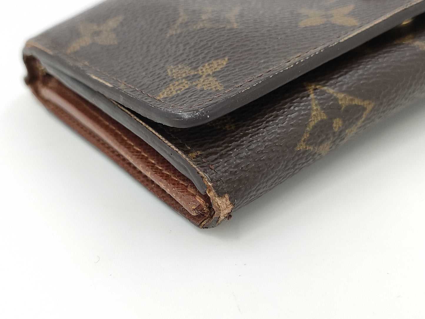 LOUIS VUITTON Monogram Bifold Wallet