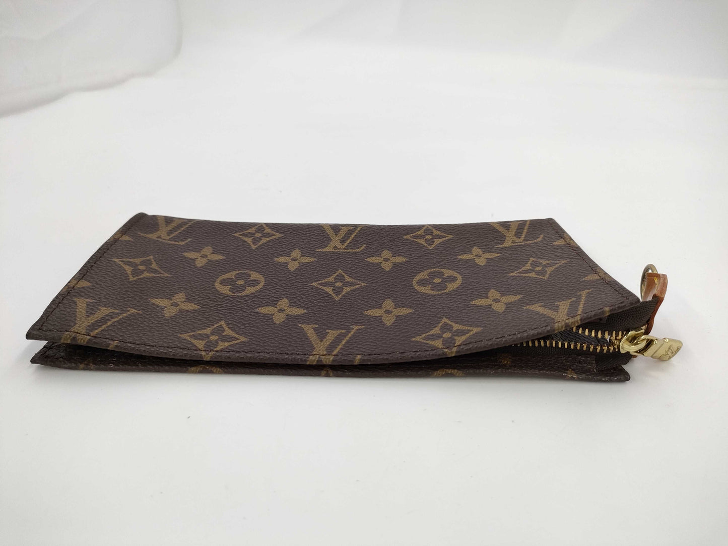 LOUIS VUITTON Monogram Bucket GM Pouch