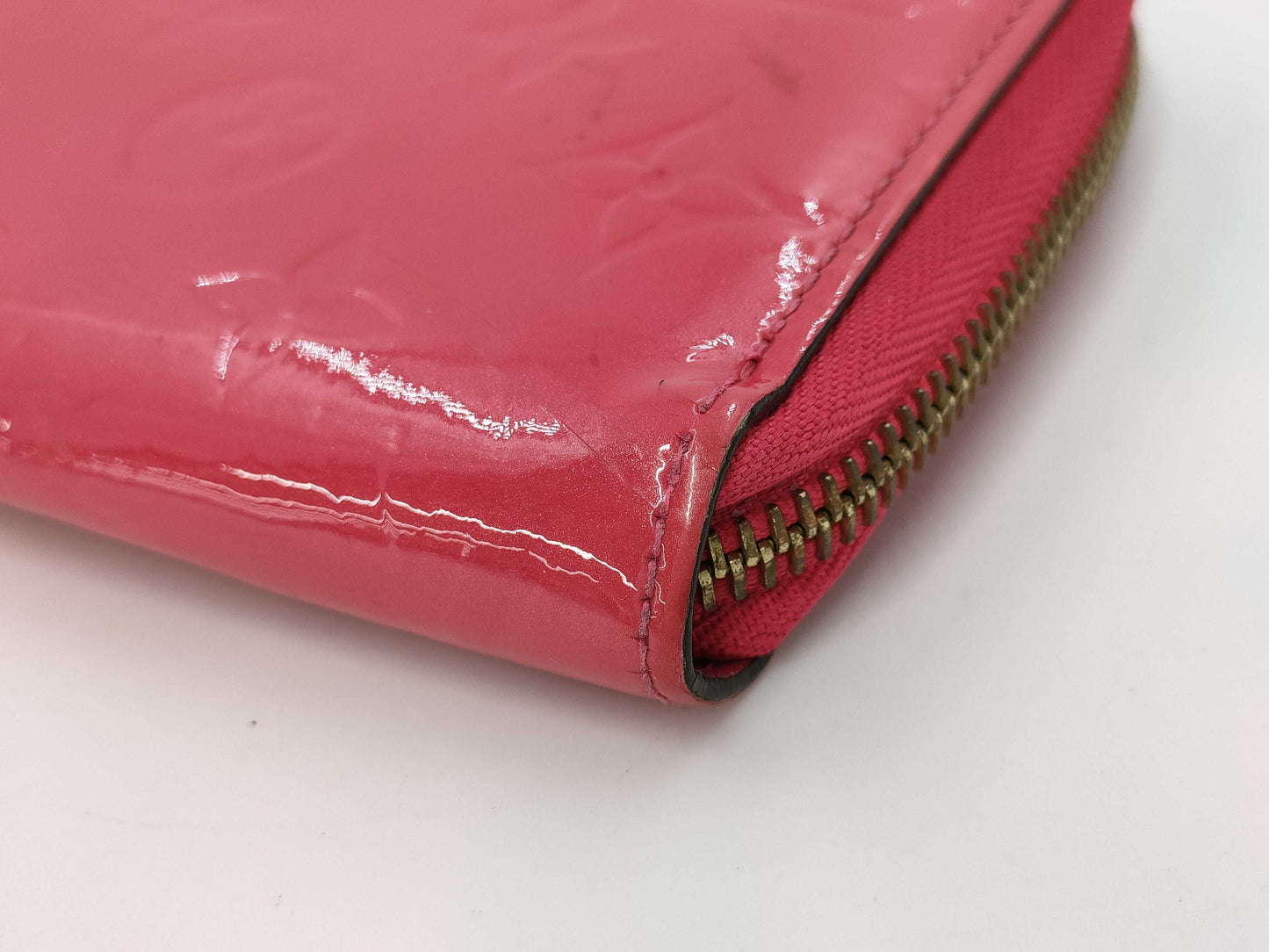 LOUIS VUITTON Vernis Zippy Wallet