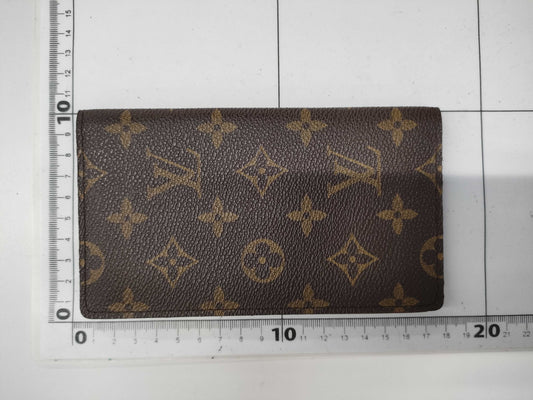 LOUIS VUITTON Monogram Wallet