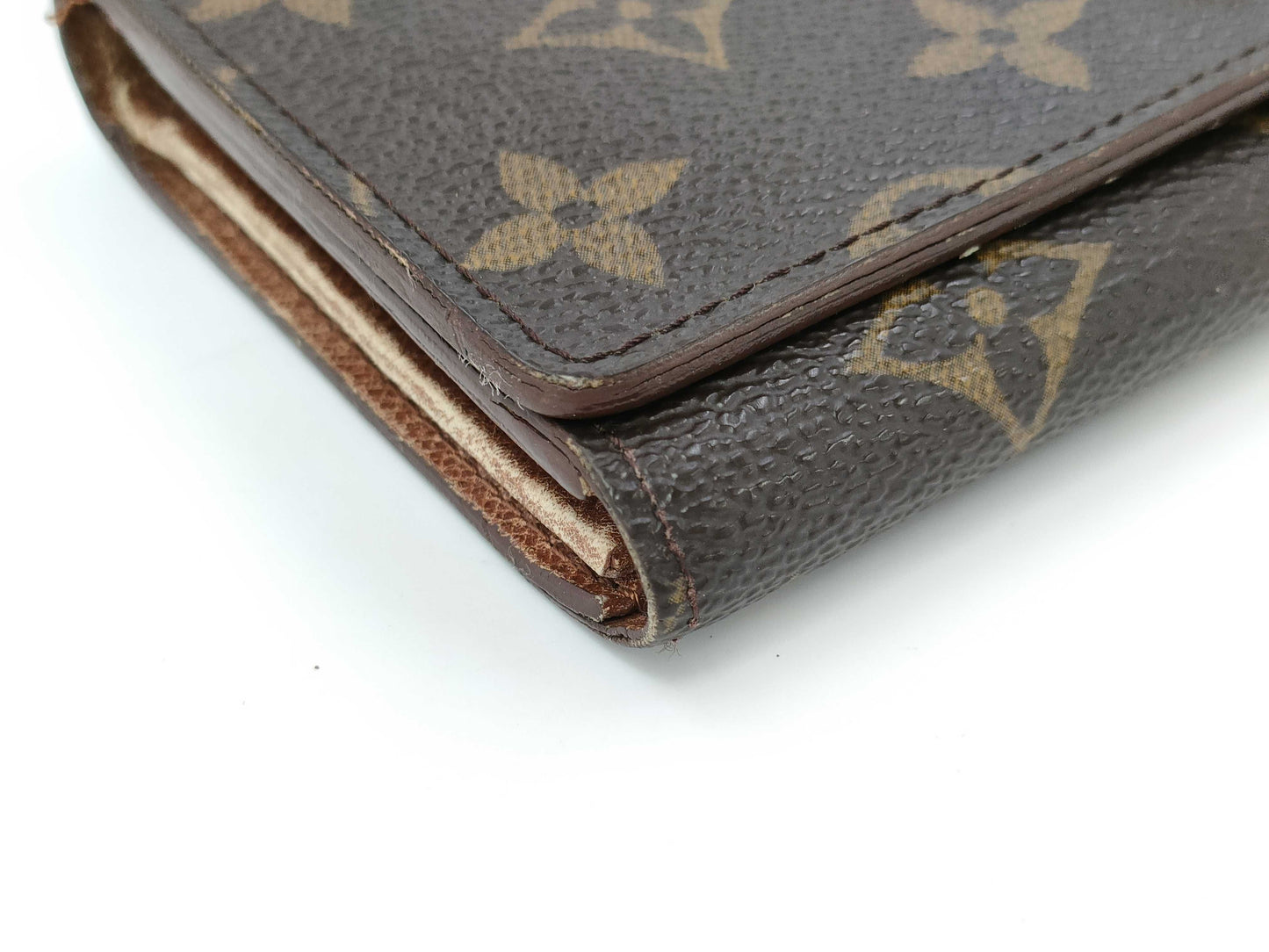 LOUIS VUITTON Monogram Bifold Wallet