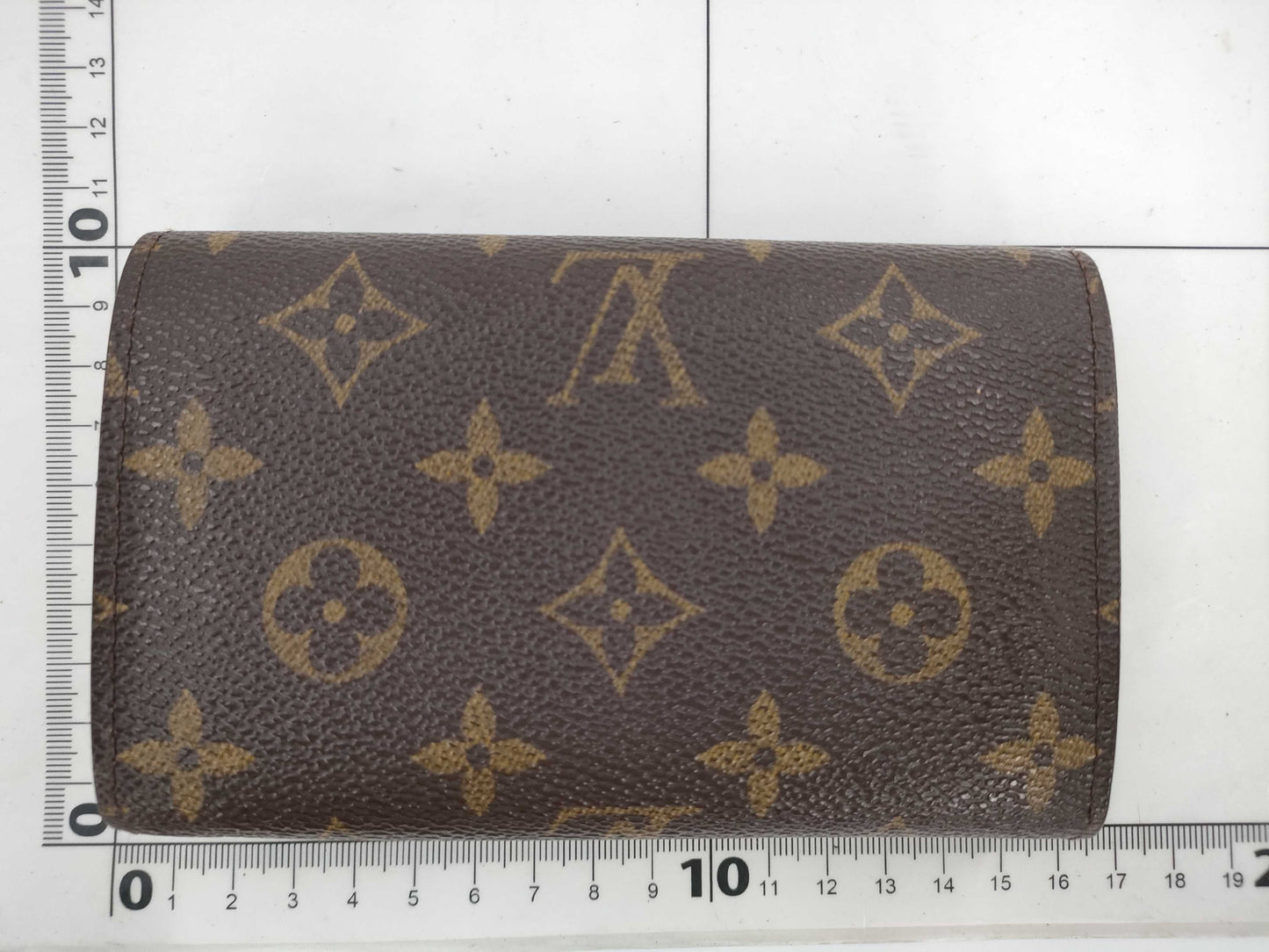 LOUIS VUITTON Monogram Bifold Wallet