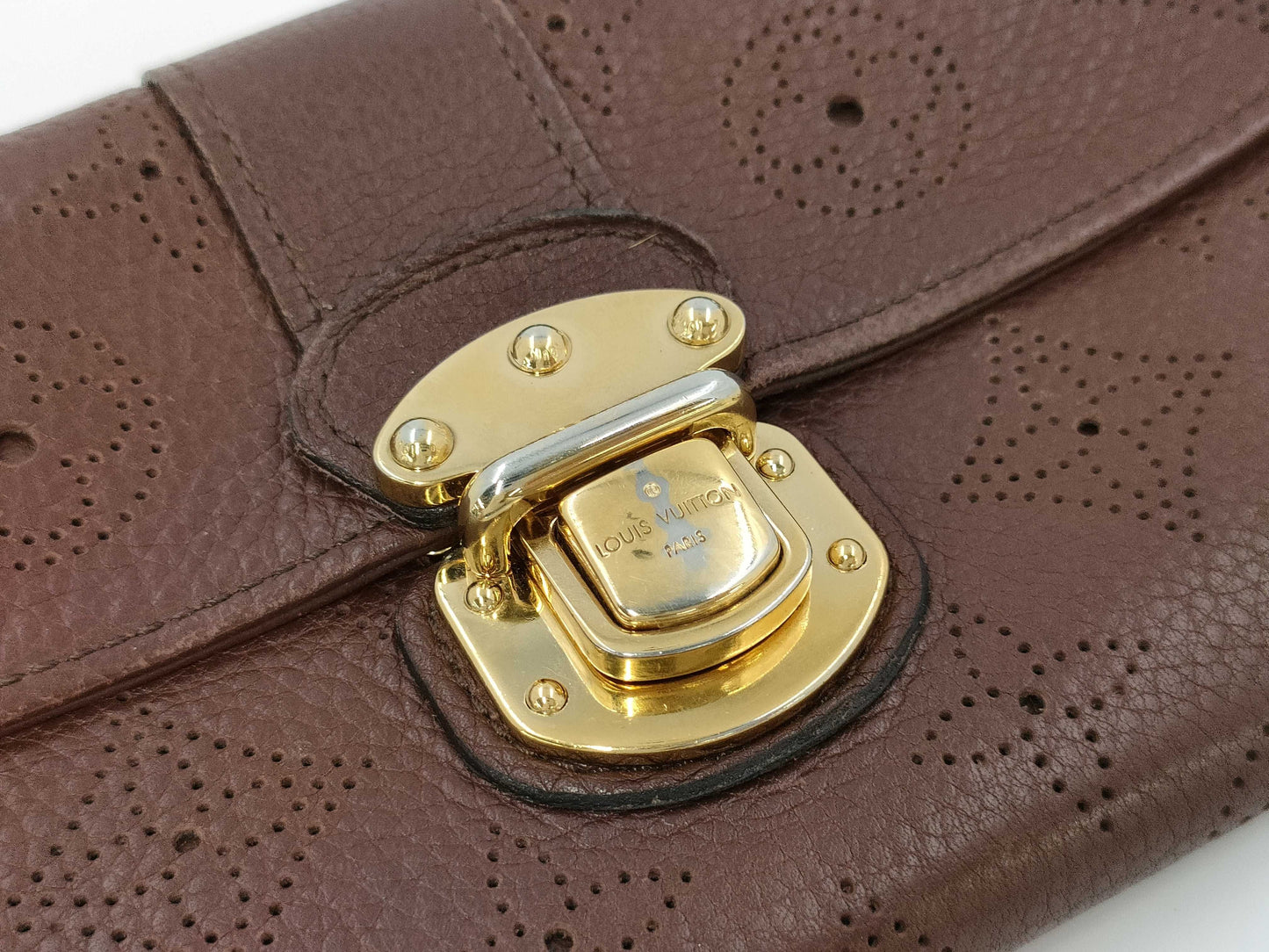 LOUIS VUITTON Mahina Brown Long Wallet