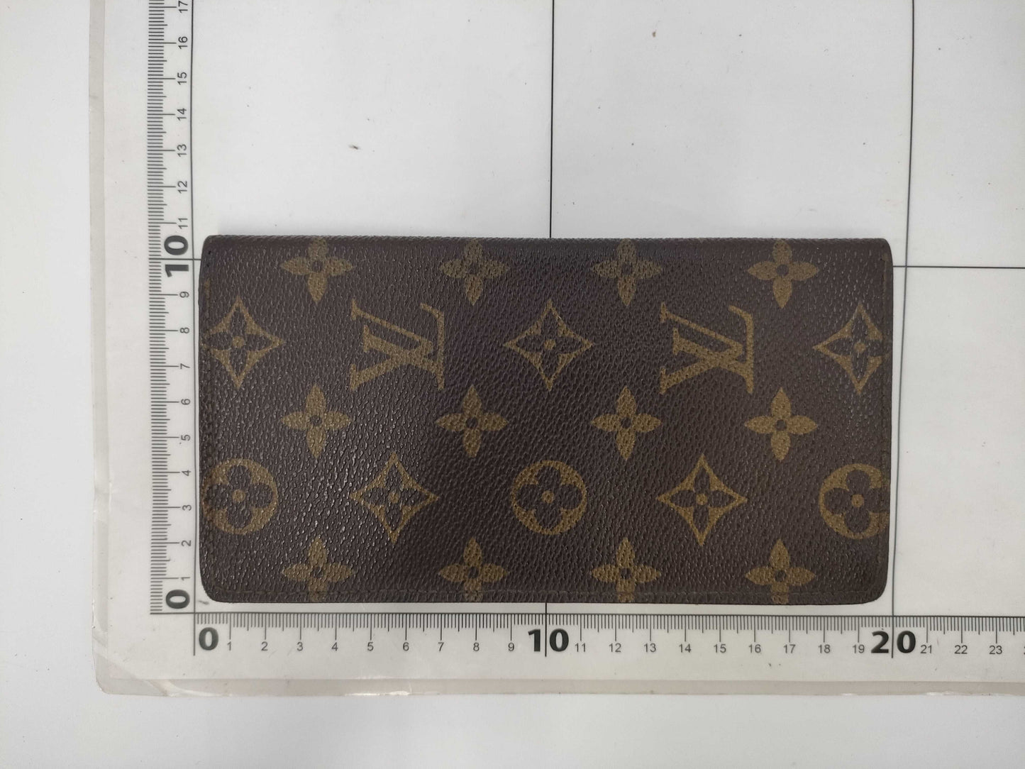 LOUIS VUITTON Monogram Wallet
