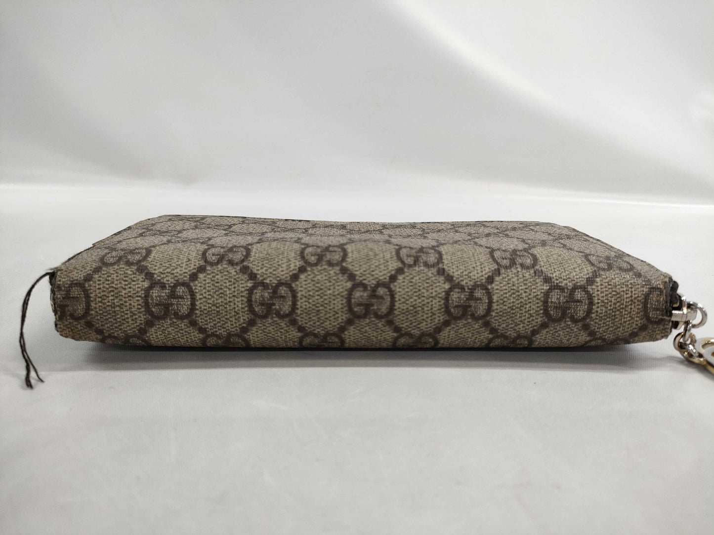 GUCCI GG Supreme 212110 Zippy Wallet