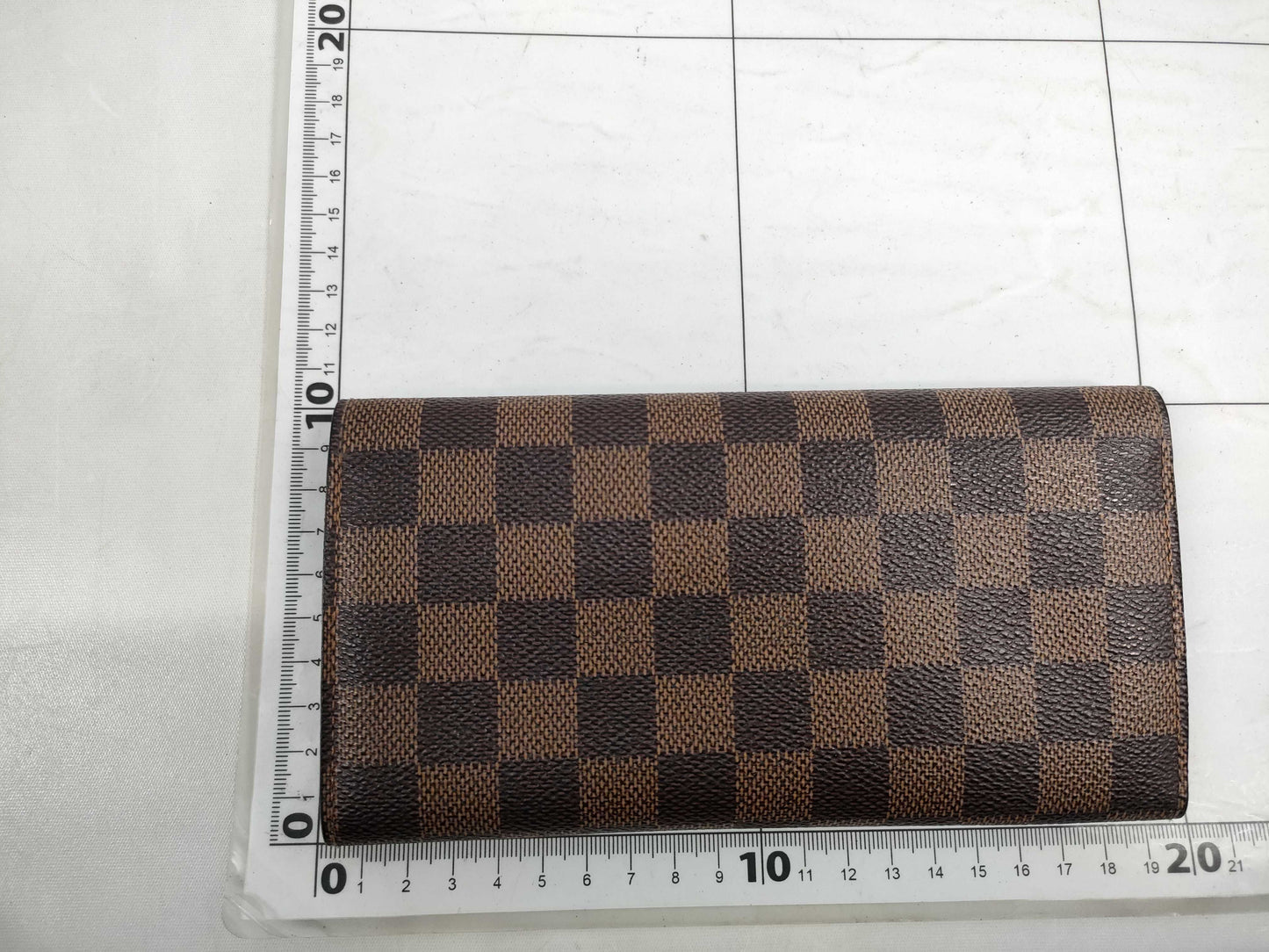 LOUIS VUITTON Damier Long Wallet