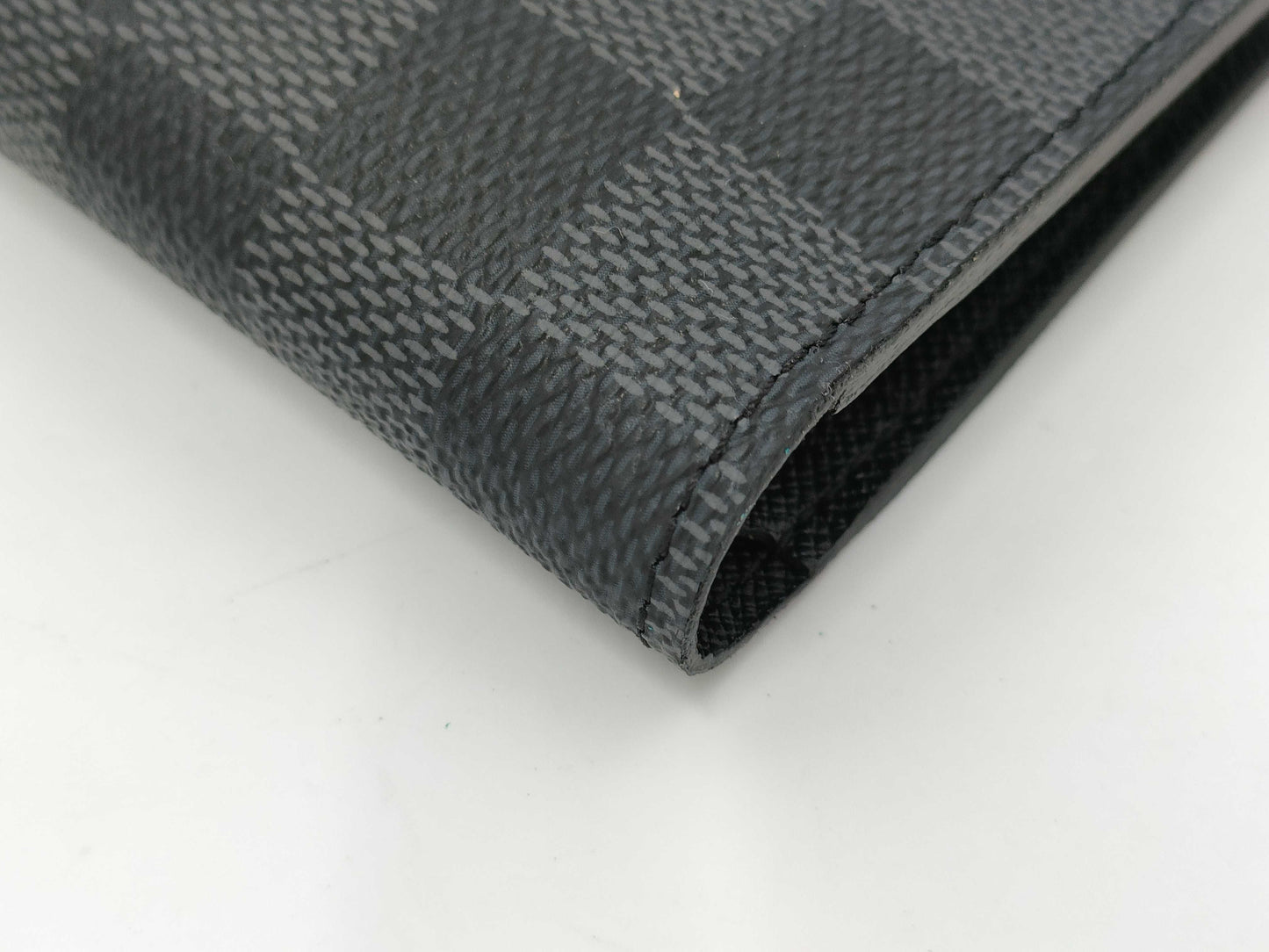 LOUIS VUITTON Damier Graphite Folding Wallet
