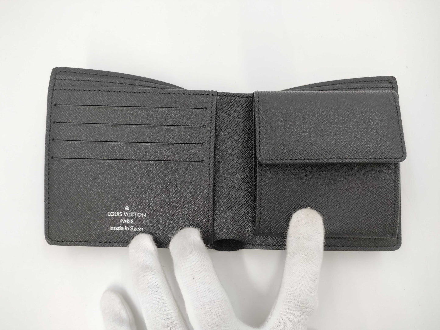 LOUIS VUITTON Damier Graphite Folding Wallet
