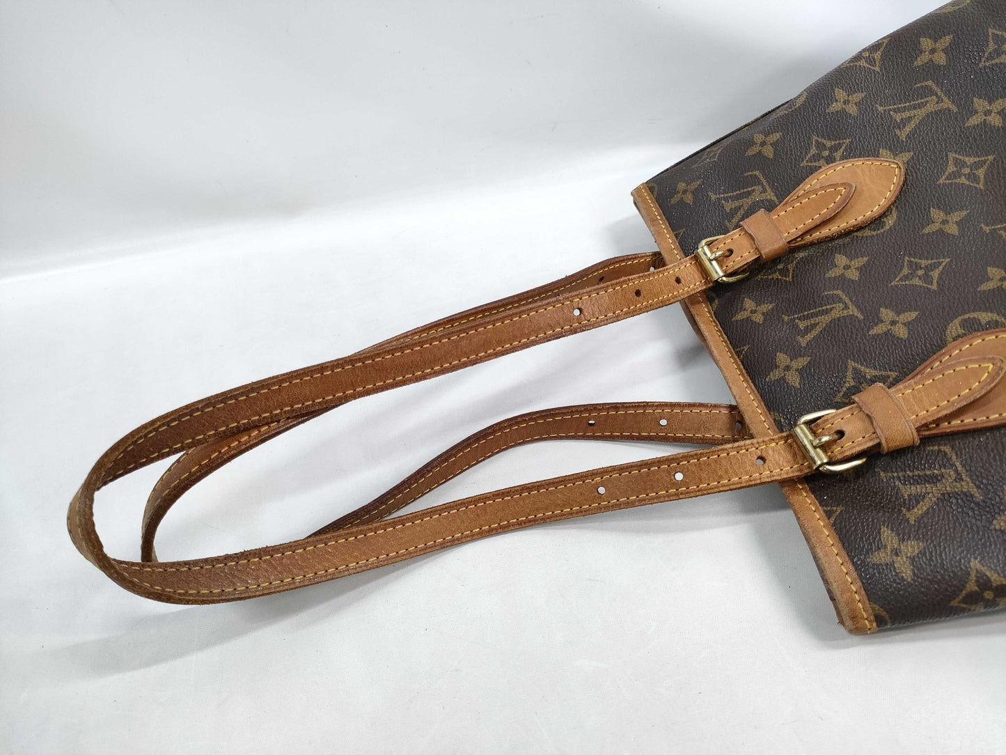LOUIS VUITTON Monogram Bucket PM Tote Bag