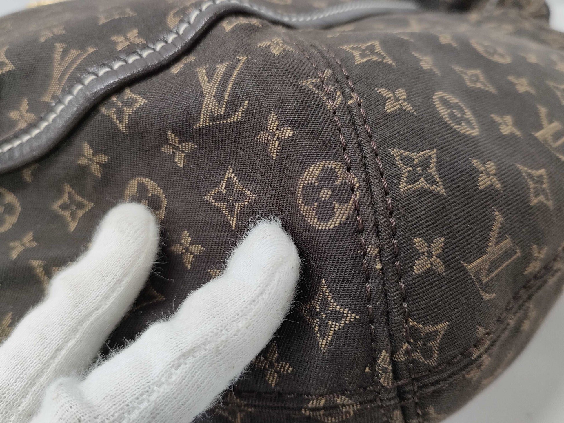 LOUIS VUITTON Monogram Mini Idylle Romance Bag