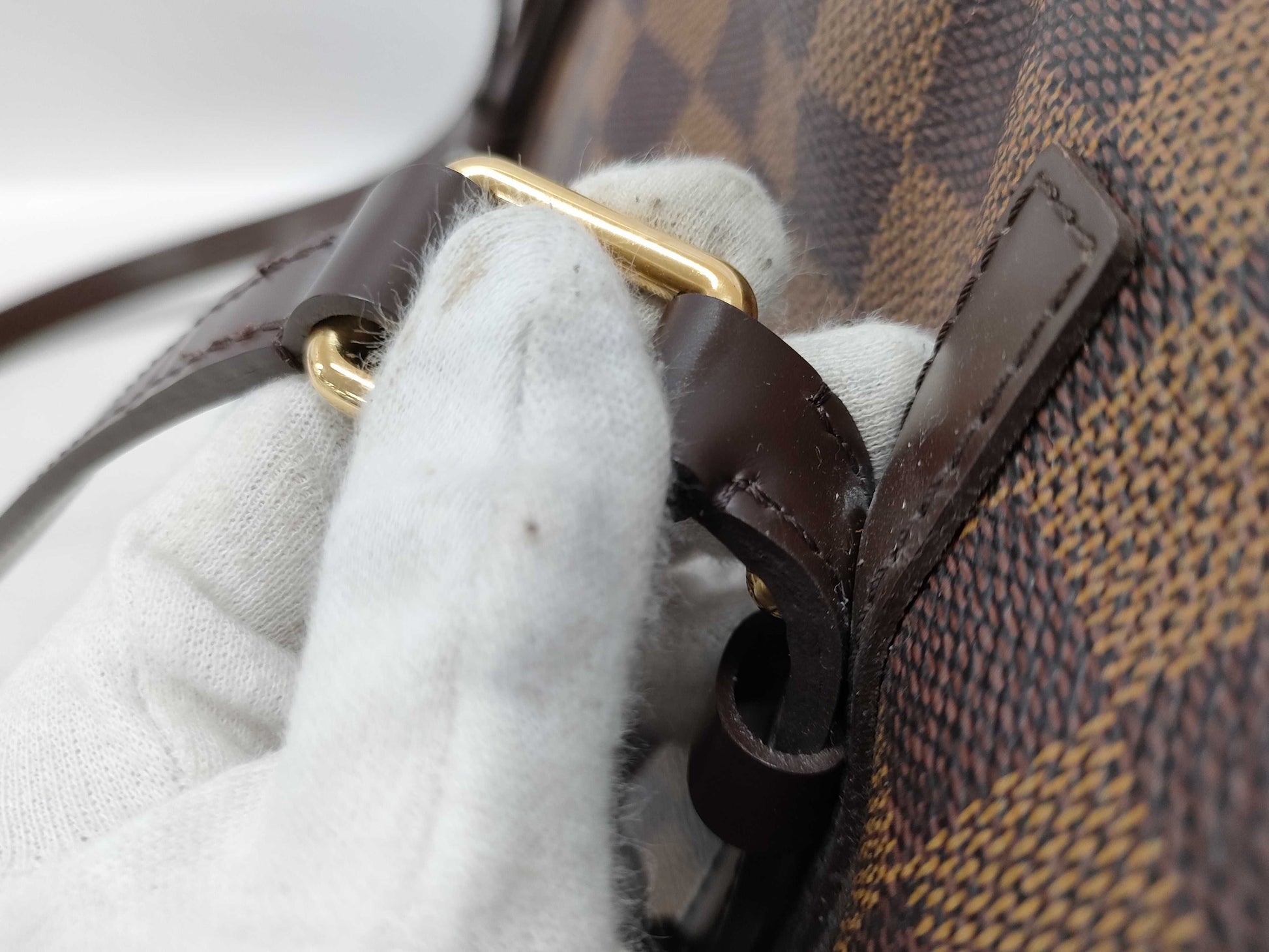 LOUIS VUITTON Damier Rivington GM Bag